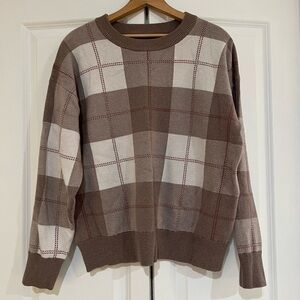 Nice thick sweater! Plaid print, Size XL